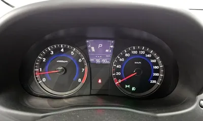 Hyundai Accent 2011, 96190 км, за 4990000 KRW - фото 8