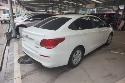 Chevrolet Cavalier 2016, 64800 км, за 35968.06 CNY - фото 6
