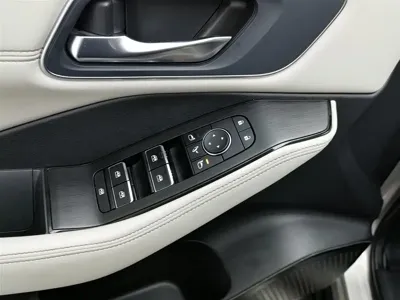Nissan X-Trail 2021, 68400 км, за 84800 CNY - фото 9
