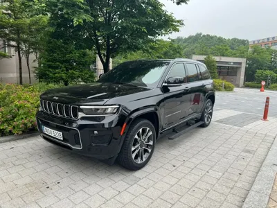 Jeep Cherokee · 2023 год
