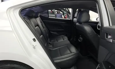 Hyundai Avante 2018, 163690 км, за 7500000 KRW - фото 12