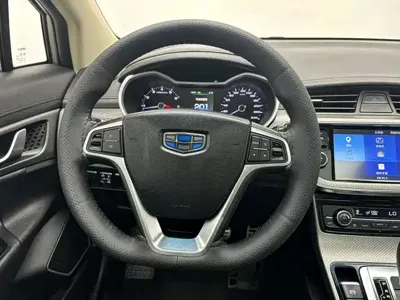 Geely Emgrand GS 2017, 82000 км, за 25900 CNY - фото 6