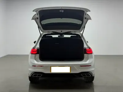 Volkswagen Golf 2022, 74800 км, за 89700 CNY