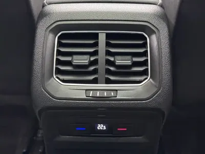 Volkswagen Tiguan L 2020, 90000 км, за 89800 CNY - фото 13