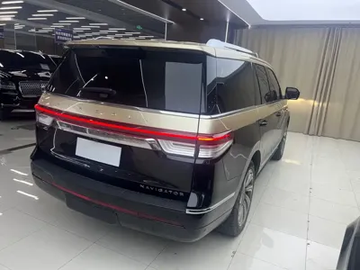 Lincoln Navigator 2022, 32000 км, за 578000 CNY - фото 10