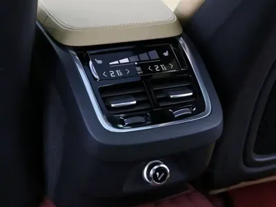 Volvo V90 2017, 77000 км, за 139000 CNY - фото 15