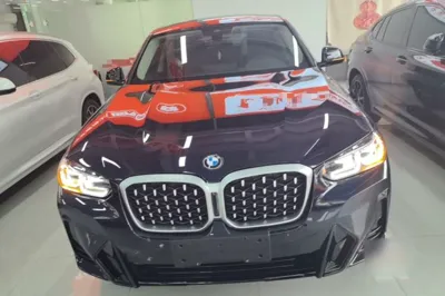 BMW X4 2022, 17700 км, за 263890.37 CNY