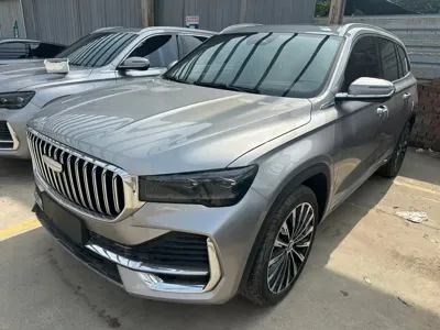 Geely Xingyue L · 2025 год