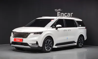 Kia Canival · 2023 год