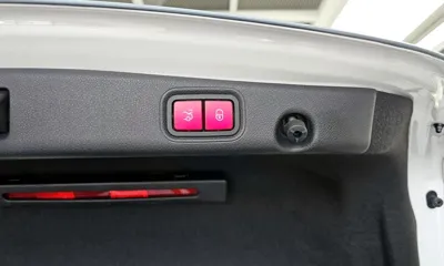Mercedes-Benz E-Class 2022, 94040 км, за 35900000 KRW - фото 35