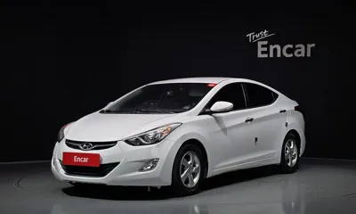 Hyundai Avante · 2013 год