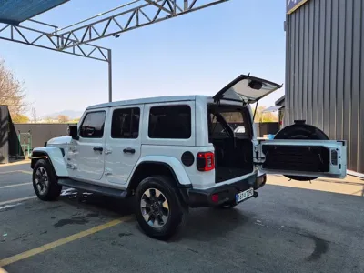 Jeep Wrangler 2023, 48208 км, за 50600000 KRW