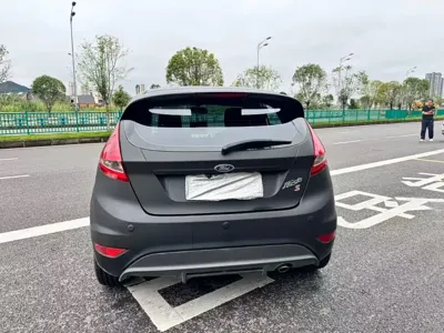 Ford Fiesta 2010, 100000 км, за 11800 CNY