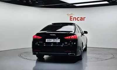 Hyundai Genesis 2015, 118064 км, за 13500000 KRW