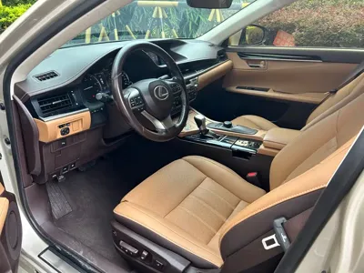 Lexus ES 2017, 120000 км, за 95800 CNY - фото 8