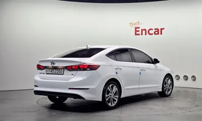 Hyundai Avante 2018, 69971 км, за 11000000 KRW