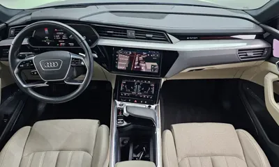 Audi e-tron 2021, 90519 км, за 45500000 KRW - фото 7