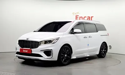 Kia Canival · 2019 год