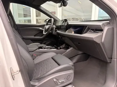 Audi 奥迪Q6L e-tron 2025, 12000 км, за 248800 CNY - фото 13
