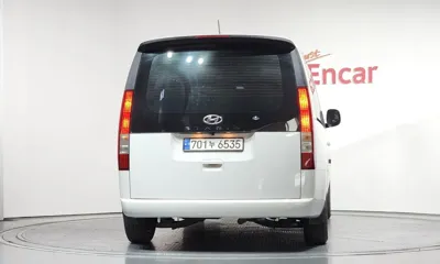 Hyundai Staria 2023, 61025 км, за 24500000 KRW