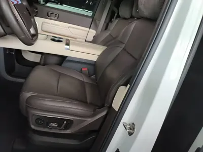 Li Auto Li MEGA 2024, 58900 км, за 395900 CNY - фото 15