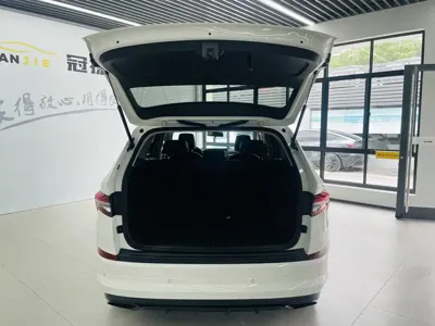 Skoda Kodiaq 2024, 27400 км, за 105800 CNY - фото 14