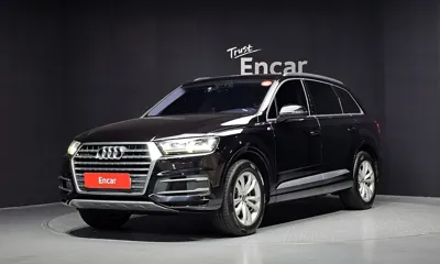 Audi Q7 · 2019 год