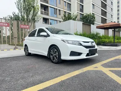 Honda City 2016, 73000 км, за 27799 CNY