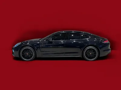 Porsche Panamera · 2021 год