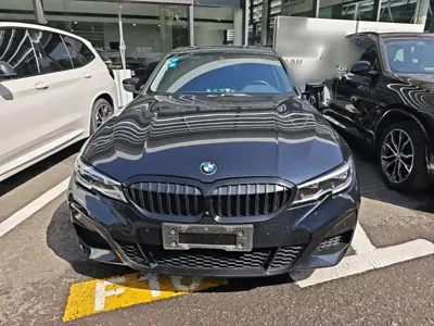 BMW 3 Series 2021, 111500 км, за 126000 CNY