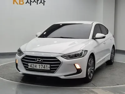 Hyundai Avante · 2017 год