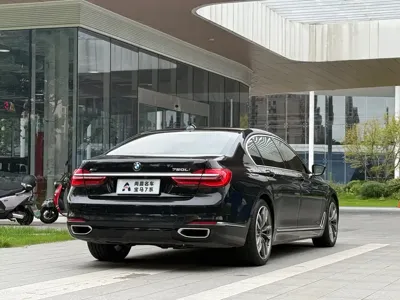 BMW 7 Series 2016, 140000 км, за 209800 CNY - фото 17