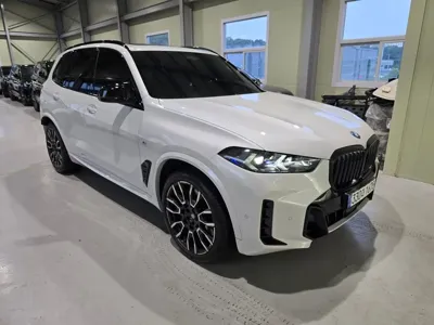 BMW X5 2025, 7751 км, за 115000000 KRW