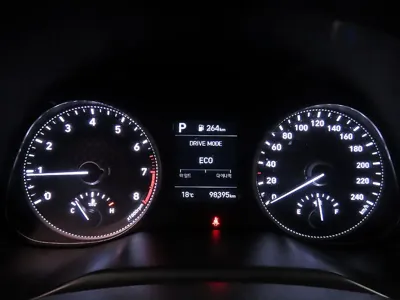 Hyundai Avante 2019, 98394 км, за 10600000 KRW - фото 9