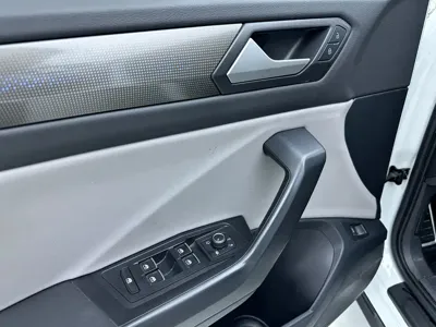 Volkswagen T-Roc 2024, 32200 км, за 78000 CNY - фото 9