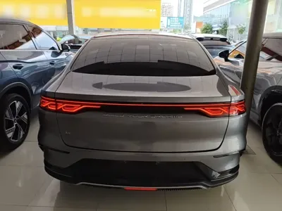 BYD Han 2023, 65400 км, за 106199 CNY