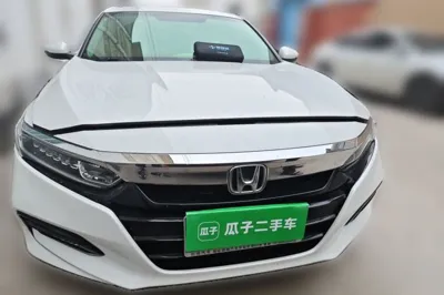Honda Accord 2018, 97300 км, за 94566.55 CNY