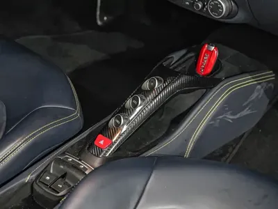 Ferrari 488 2018, 25000 км, за 2160000 CNY - фото 10