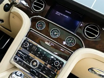 Bentley Mulsanne 2016, 22000 км, за 1388000 CNY - фото 20