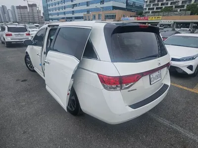 Honda Odyssey 2016, 124819 км, за 13800000 KRW