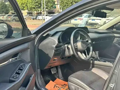 Mazda 3 Axela 2020, 90000 км, за 58800 CNY