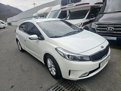 Kia K3 · 2016 год