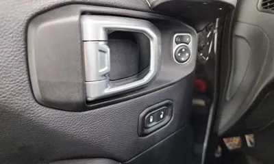 Jeep Wrangler 2018, 83198 км, за 36900000 KRW - фото 33