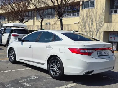 Hyundai Grandeur 2014, 76762 км, за 7700000 KRW