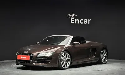 Audi R8 · 2012 год