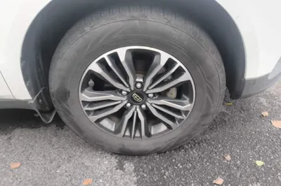 Geely Auto Vision X6 2016, 122500 км, за 24377.52 CNY - фото 8