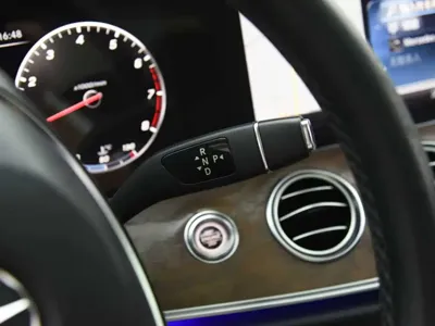 Mercedes-Benz E-Class 2017, 200000 км, за 129800 CNY - фото 12