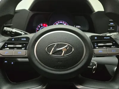 Hyundai Avante 2023, 67760 км, за 6976 USD - фото 12