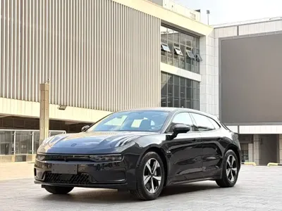 Zeekr 001 · 2022 год