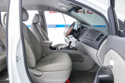Kia Canival 2015, 147899 км, за 9500000 KRW - фото 12